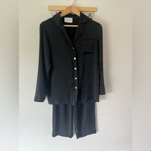 Sleeper Black Silk Satin Long Sleeve Top & Pull-On Pants Pajama Set Size Small - Picture 1 of 12